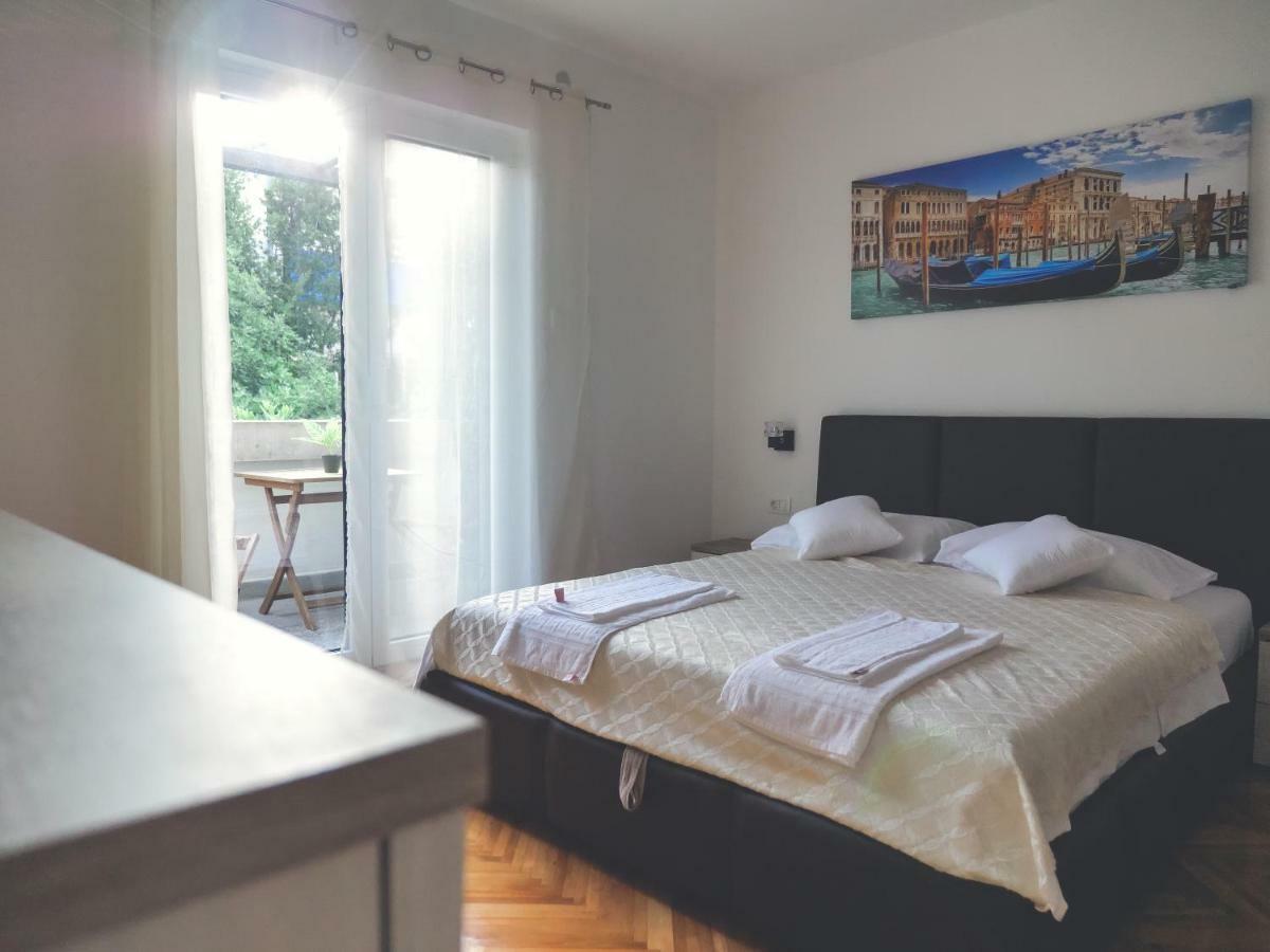 Apartment Lim Budva Bagian luar foto