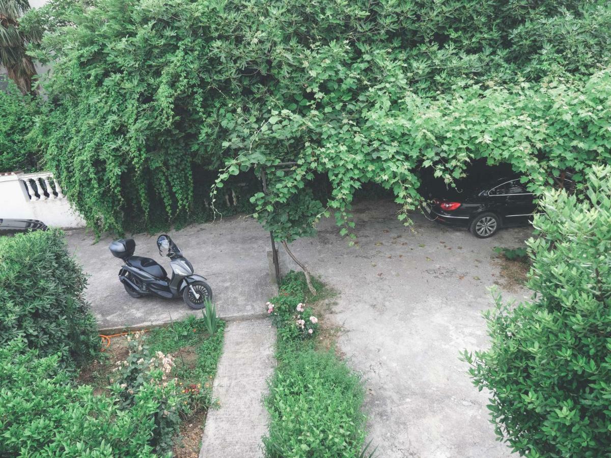 Apartment Lim Budva Bagian luar foto